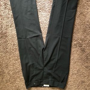 Classic fit size 4 Calvin Klein dress pants